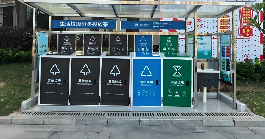 ��������ͤ��������ƺ���ɫ����Щ